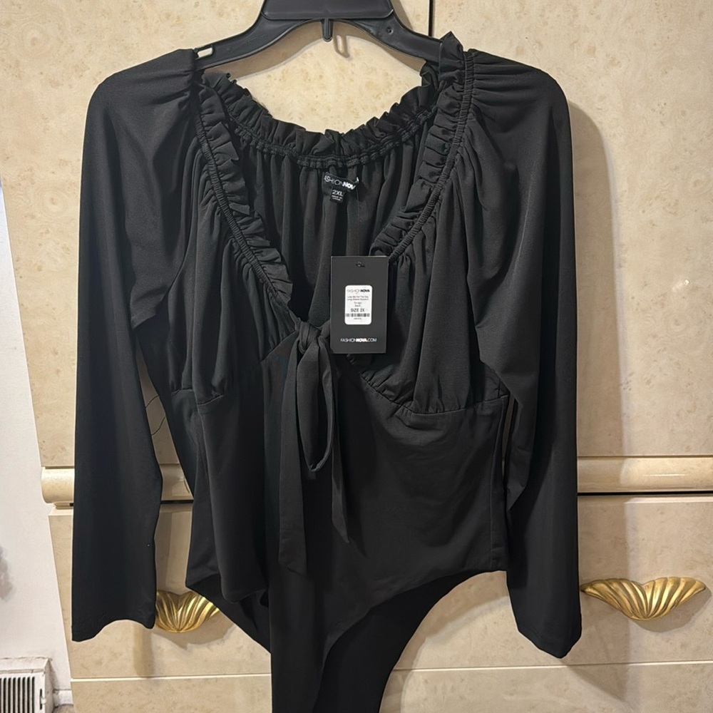 Fashion nova black bodysuit